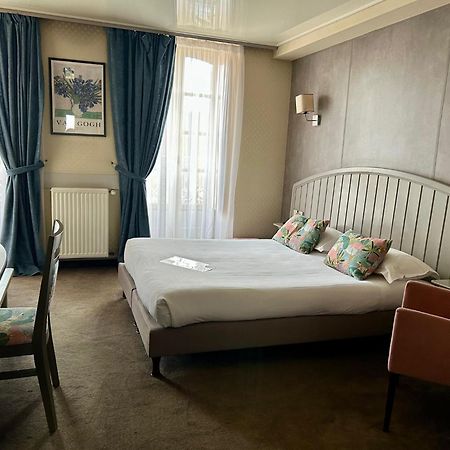 Cit'Hotel le Challonge Dinan Buitenkant foto
