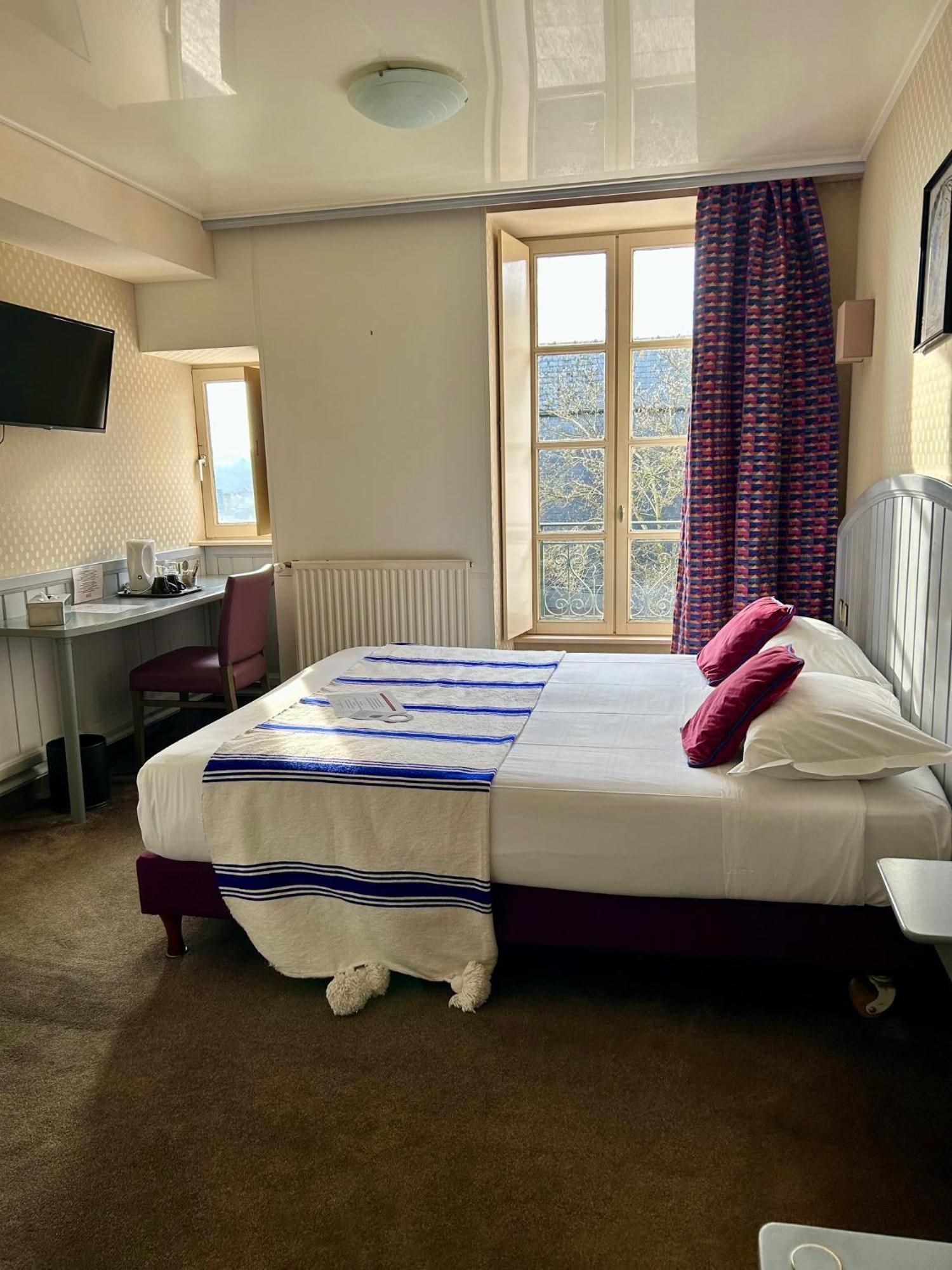 Cit'Hotel le Challonge Dinan Buitenkant foto