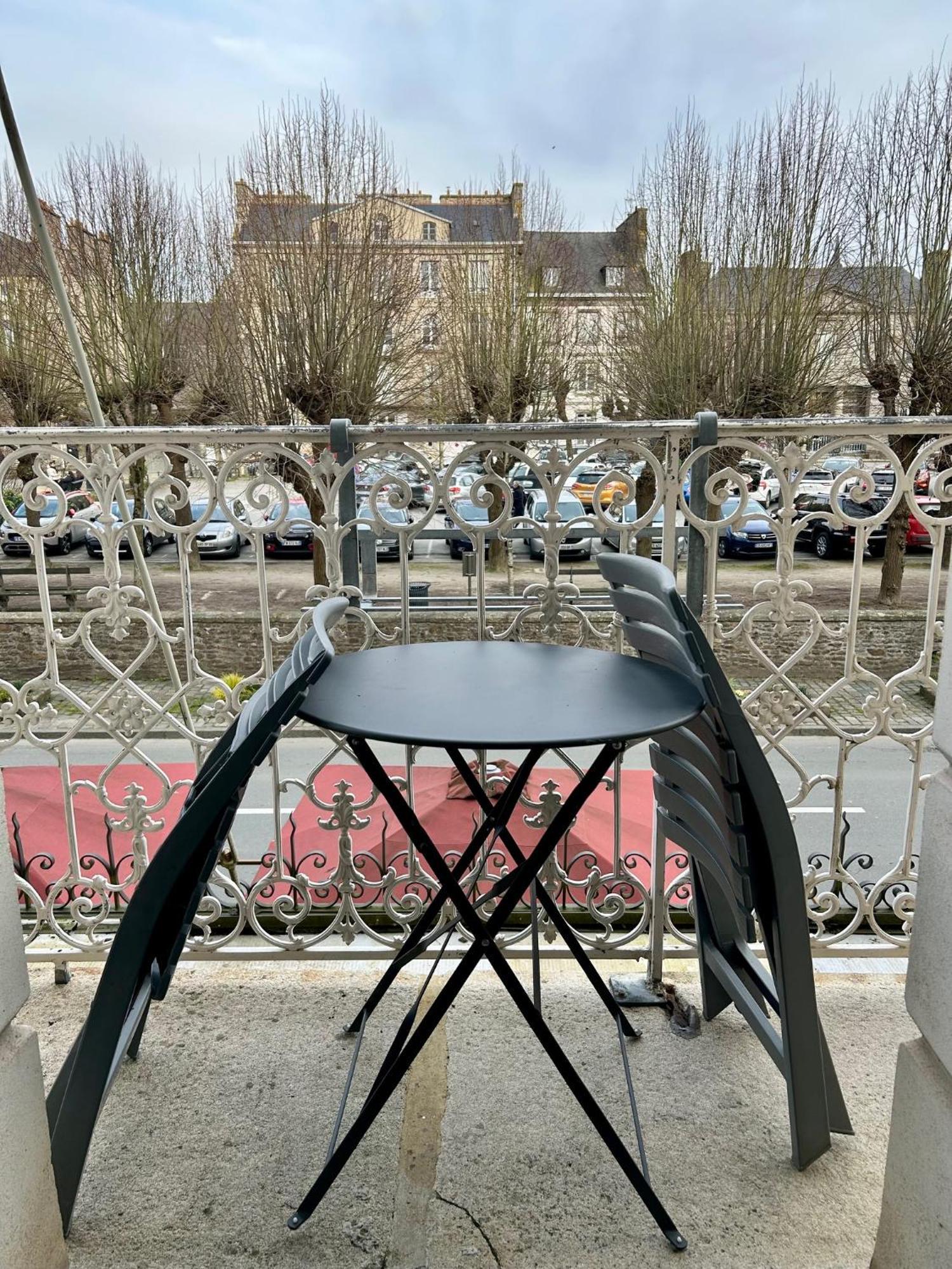 Cit'Hotel le Challonge Dinan Buitenkant foto