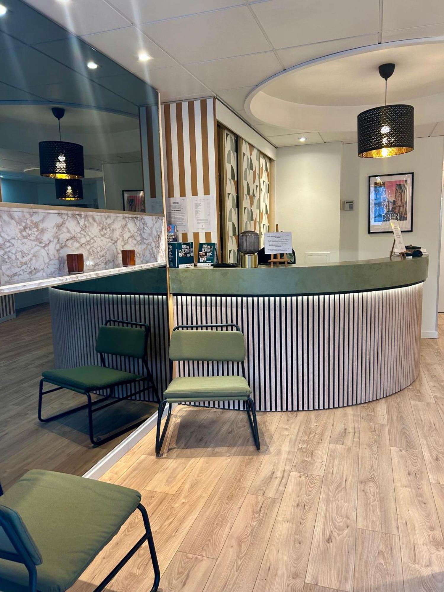 Cit'Hotel le Challonge Dinan Buitenkant foto